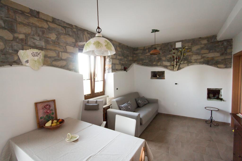 Apartment Dezo Istria Izola Szoba fotó